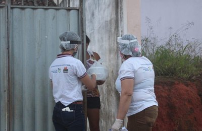 Assistência Social de Santana do Mundaú realiza entrega de refeições para crianças e adolescentes do Cras
