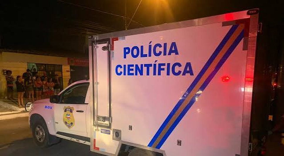 Homem é executado a tiros em casa enquanto esposa e filhas estavam no imóvel, em Maceió (Imagem ilustrativa) / Foto: PolCAL