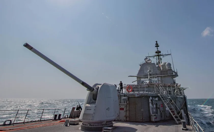 EUA enviam dois navios de guerra para banco de areia disputado no Mar da China Meridional