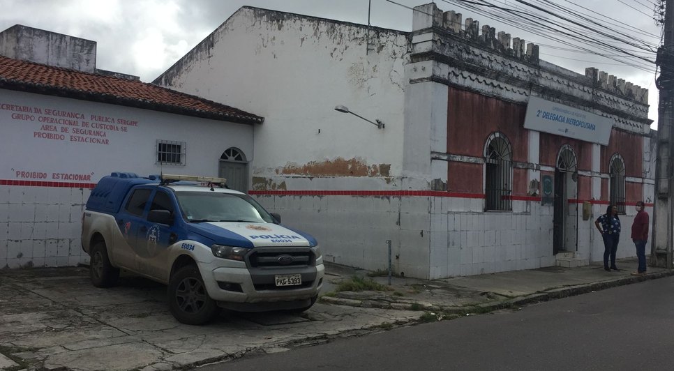 Investigada por envolvimento na morte de empresário de pousada de luxo é transferida de Sergipe para Bahia / Foto: Foto: Aline Aragão/TV Atalaia