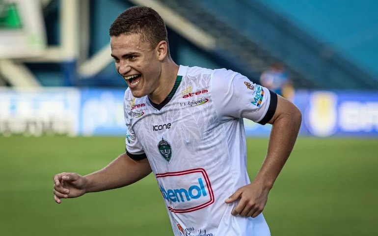 Ponte Preta anuncia atacante Guilherme Pira: ‘Muito feliz por vestir essa camisa’