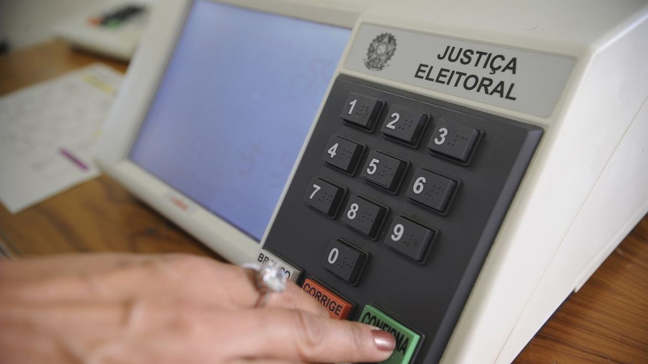 Teste de biometria das urnas será realizado em 56 urnas de 19 Estados e DF