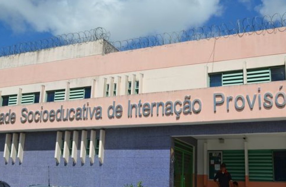 FUNDAÇÃO RENASCER