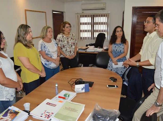 Mobiliário doado pela Seades será aproveitado por alunos e reeducandos
