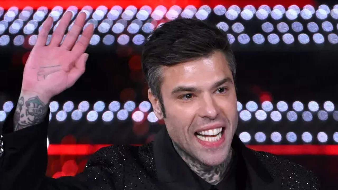 Fedez permanece internado em hospital de Milão para realização de exames