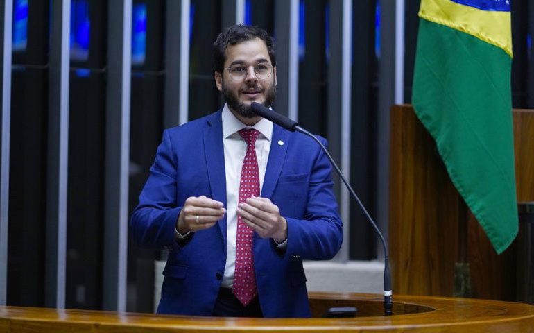 Proposta prevê aproveitamento de pessoal demitido pela Eletrobras