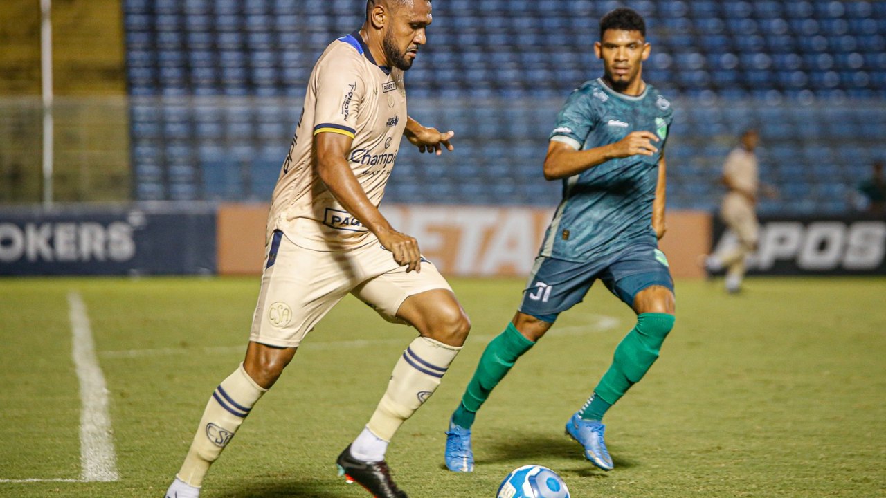 Em Fortaleza, CSA consegue primeira vitória na Série C do Brasileirão