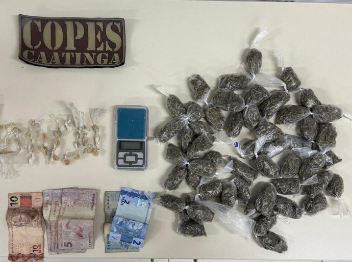 PM-AL prende jovem por tráfico de drogas em Major Izidoro