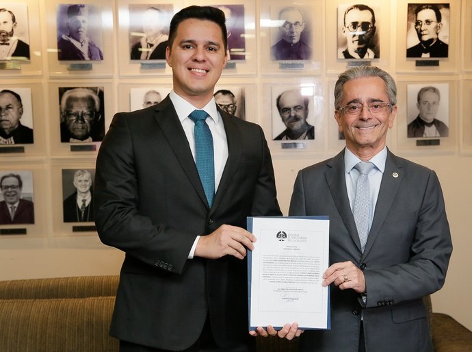 Juiz Charles de Sousa é promovido para a Comarca de Maragogi