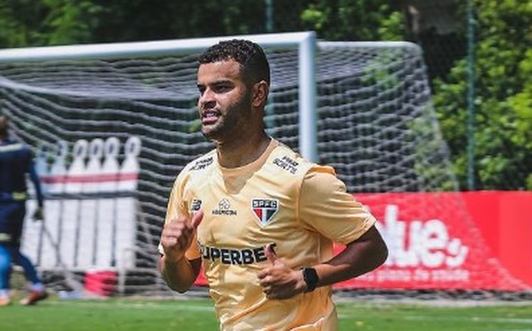 Alisson comemora renovação e retorno ao time do São Paulo após sofrer grave contusão