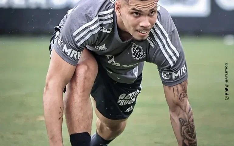 Paulinho é centroavante? Entenda como jogador pode se encaixar no time do Palmeiras