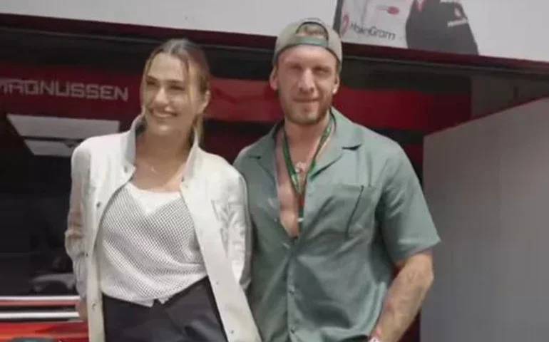 Número 2 do mundo, Sabalenka curte GP da Fórmula 1 e assume namoro com empresário brasileiro