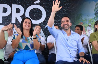 Paulo Dantas assina convênio para construção de escola em Olho D'Água do Casado neste domingo