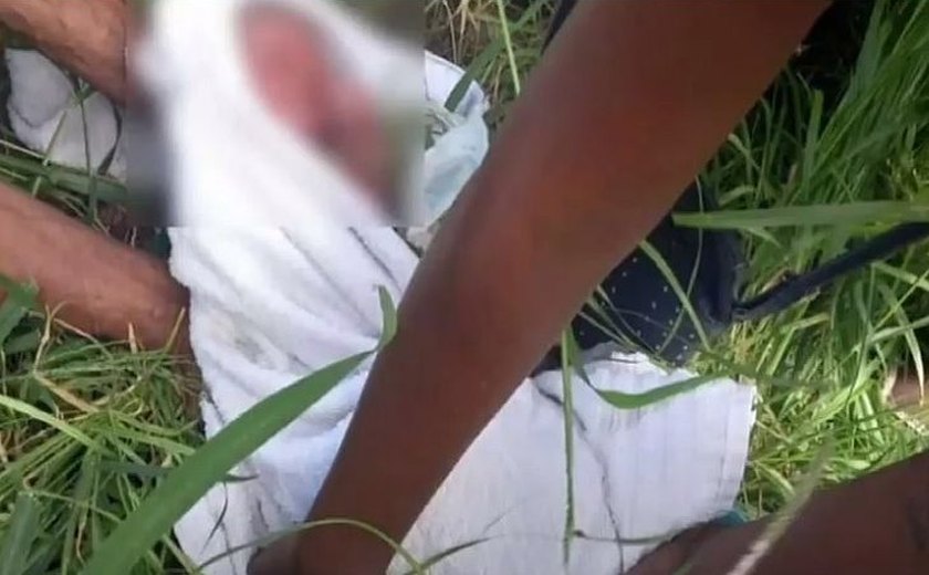Bebê é abandonado em matagal em Palmeira dos Índios