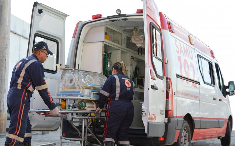 Bebê de um ano tem 92% do corpo queimado, em Viçosa