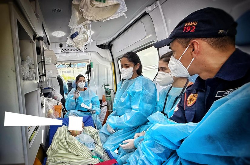 Samu realiza transferência de emergência em caso de suspeita de meningite em criança de 3 anos