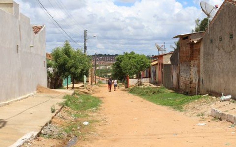Briga deixa marido e mulher feridos por faca no Bairro Olho D'Água dos Cazuzinhos