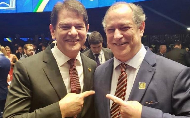 PF faz buscas contra Ciro e Cid Gomes por supostas propinas em obra do Castelão