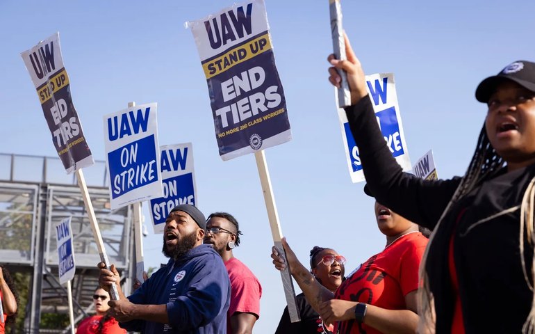 Presidente da UAW ameaça expandir greve em montadoras dos EUA se acordos não aprimorarem