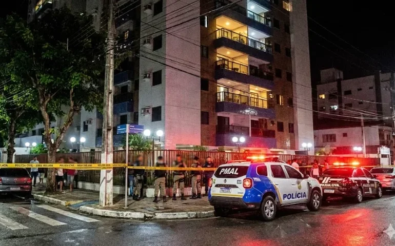 Terror na área nobre: mulher é assassinada a facadas na Rua Durval Guimarães, na Ponta Verde