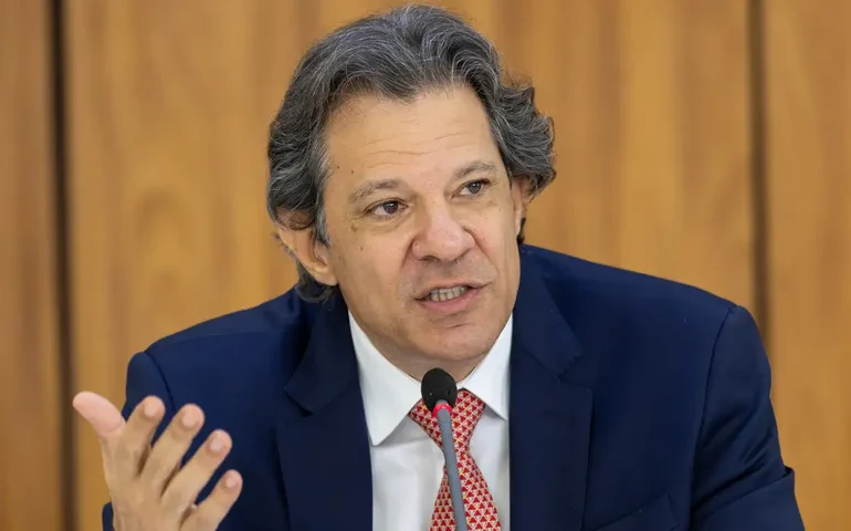 Haddad afirma que PIB está crescendo perto de 3% e vai manter esse ritmo