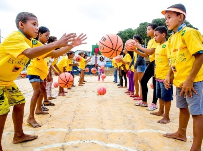 Caravana do Esporte e Arte chega a Maceió e deve atender mais de 3 mil alunos