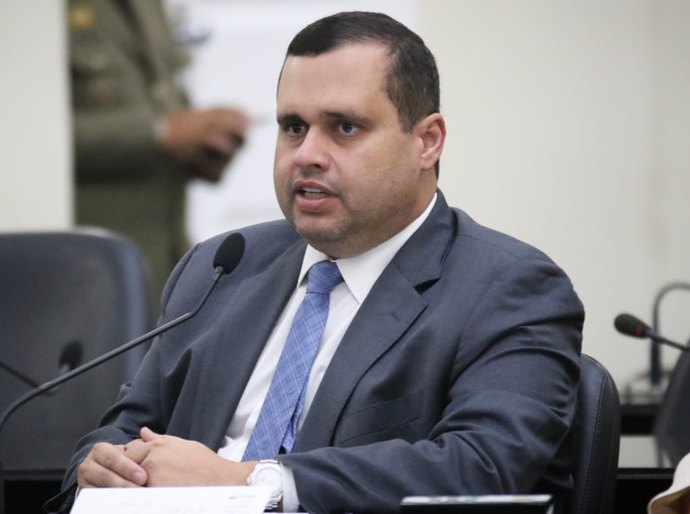 Fernando Pereira comemora a colheita em mais uma edição do projeto Barriga Cheia