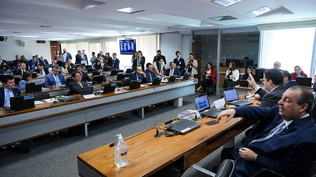 CCJ proíbe substituição de prisão por multa em crime de ameaça contra mulher