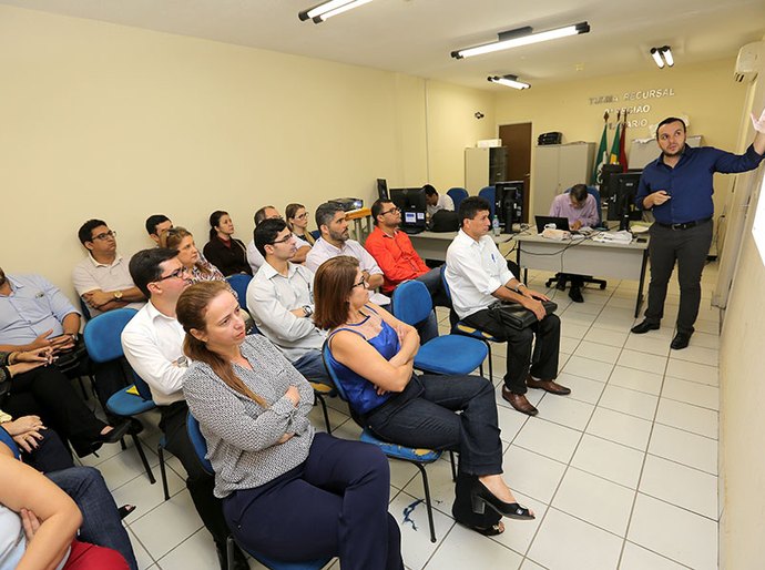 Servidores de Arapiraca e Penedo contribuem com projeto de Gestão de Competências