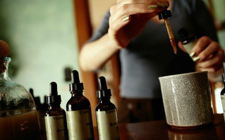 SUS oferece tratamentos alternativos à medicina tradicional