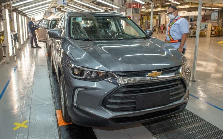 GM comunica necessidade de reestruturação por mercado de carros mais fraco