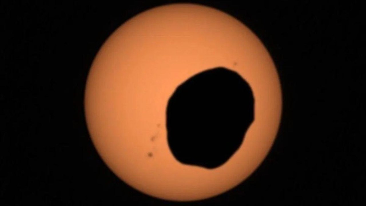 Eclipse solar é registrado na superfície de Marte