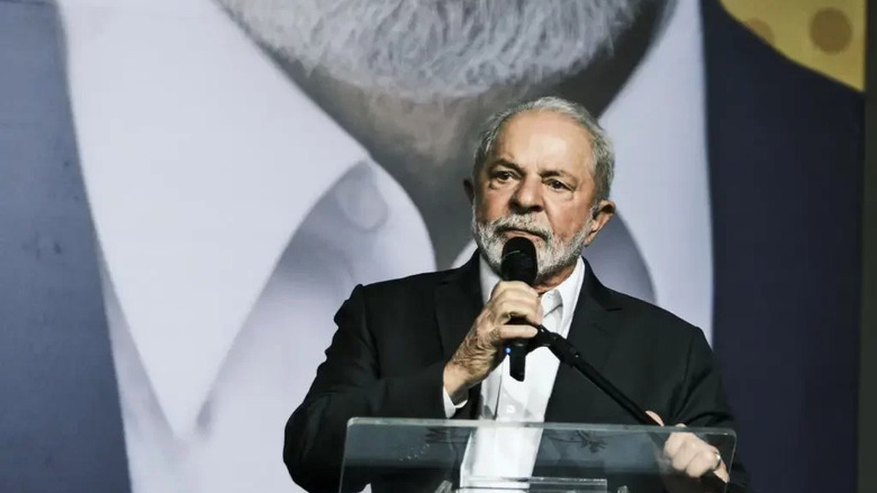 Lula diz que ministro Economia terá compromisso social e responsabilidade fiscal