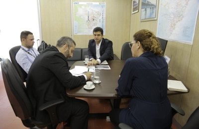 Em Brasília, prefeito Rui Palmeira discute criação de Centro Cultural em Jaraguá