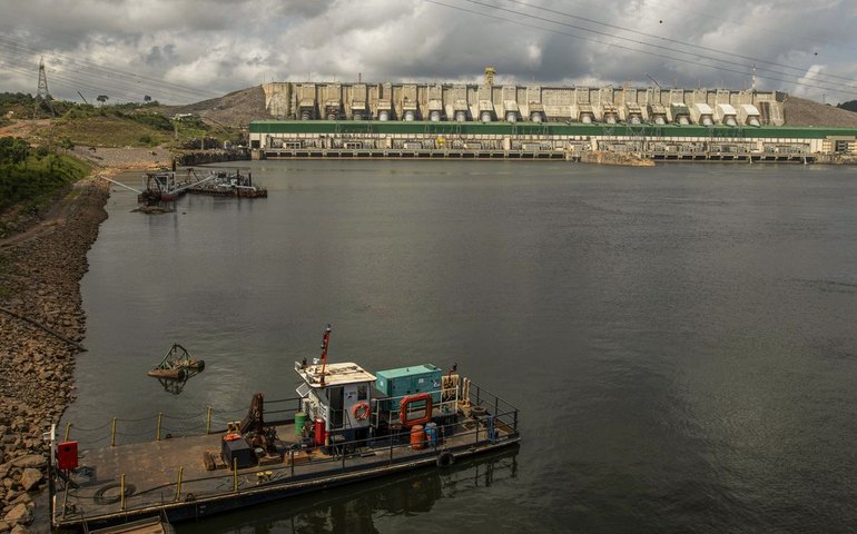 Aneel define bandeira tarifária amarela para maio e conta de luz terá acréscimo