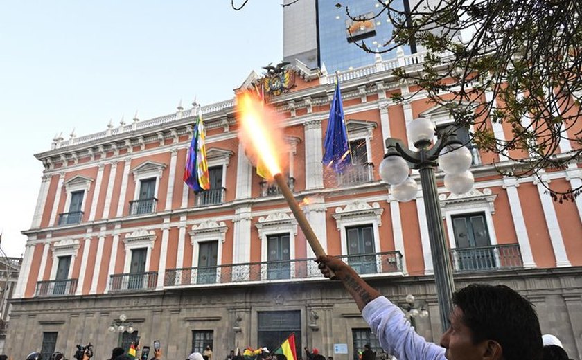 Brasil condena tentativa de golpe na Bolívia e manifesta apoio a Luis Arce 