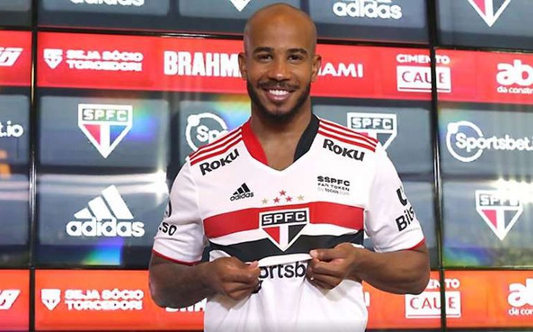 Patrick treina normalmente para jogo decisivo com Inter após bater boca com Ceni