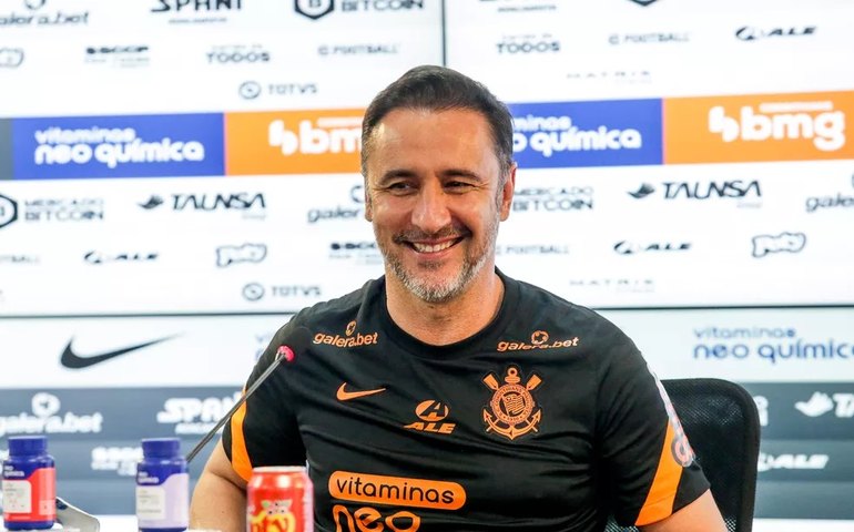 Vítor Pereira elogia caráter do Corinthians: ‘Acreditamos que seria possível’
