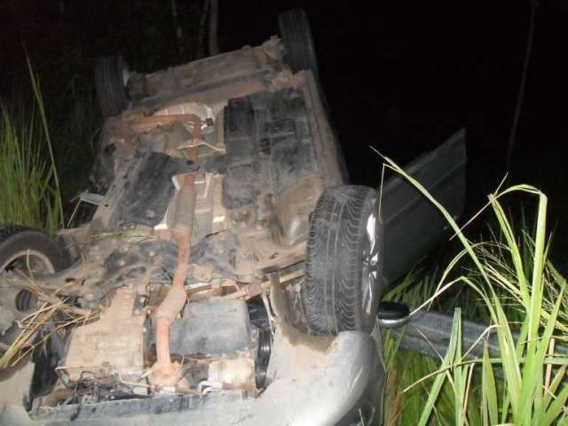 Pr. Geraldo da Silva se envolve em acidente a capota com carro na BR 101