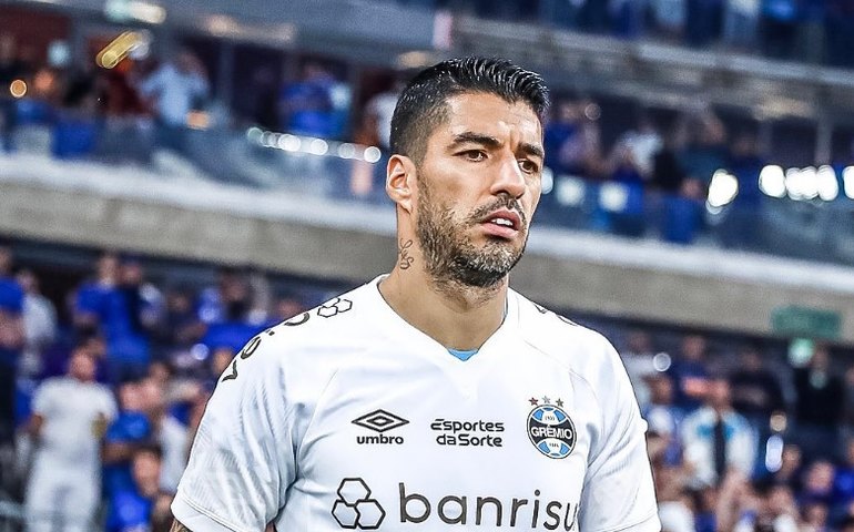 Suárez explica pedido de rescisão e não confirma futuro: 'Preciso parar, recuperar e decidir'