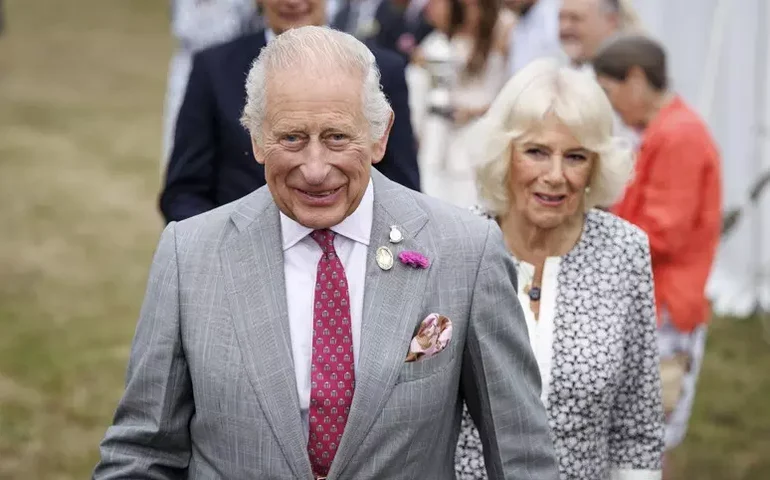 Vaticano se prepara para oração inédita entre Papa e Charles III