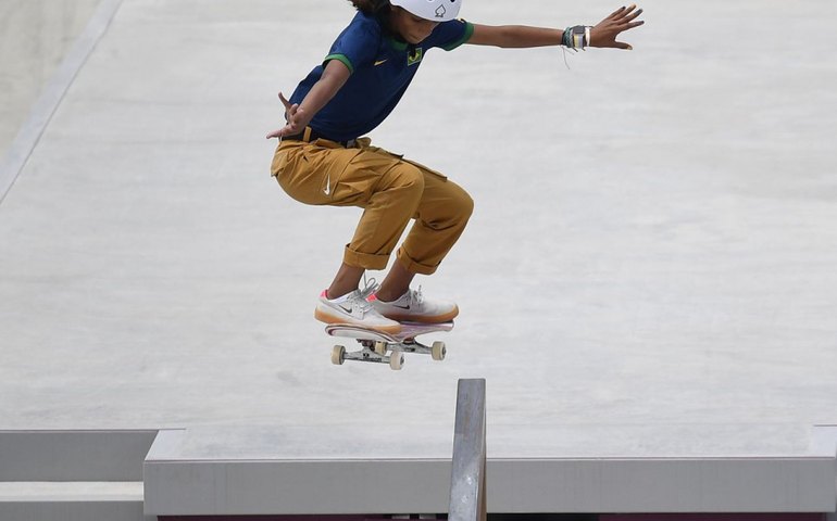 Rayssa termina em 4º e Brasil fica sem medalhas no skate street nos X-Games