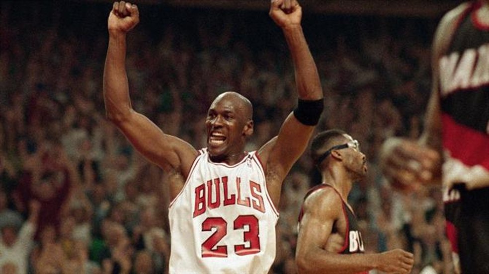 Conheça a casa que Michael Jordan tenta vender desde 2012
