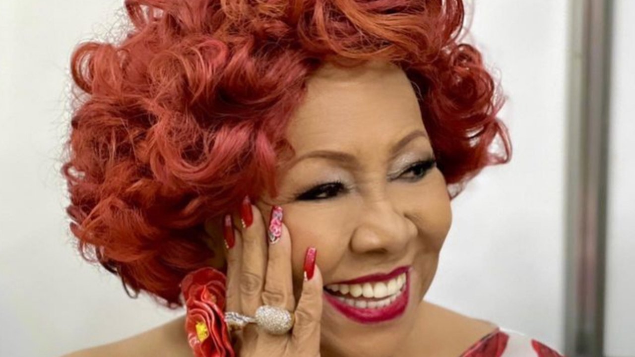 Após críticas a Belo e Alcione, relembre outras apresentações polêmicas do Hino Nacional