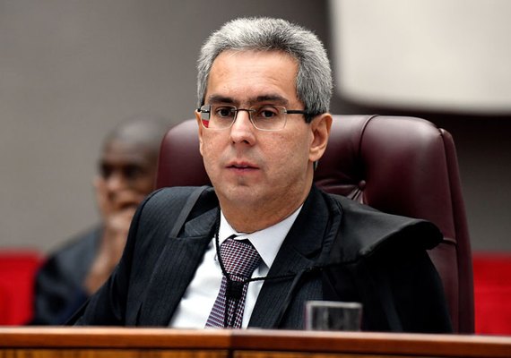 Ministro critica ministra, abandona sessão e provoca mal estar no STJ