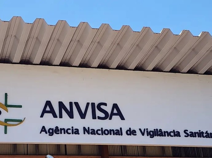 Anvisa suspende vendas de azeite, molho e polpa de fruta