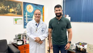 Deputado Federal Delegado Fabio Costa na entrega de equipamentos. Fonte: Assessoria