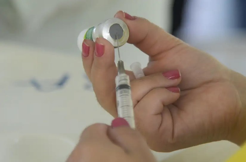 Campanha nacional de vacinação contra a gripe começa nesta segunda