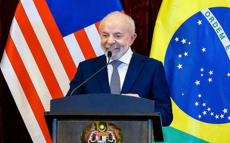 Lula diz que teve 'ótima reunião' com Trump e equipes vão se reunir 'imediatamente'