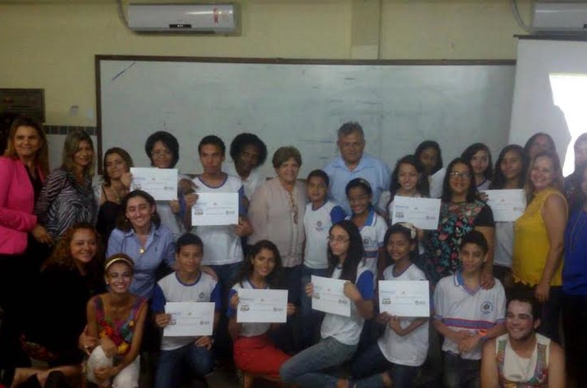 Projeto da vereadora Fátima Santiago incentiva arte nas escolas e premia alunos em Maceió